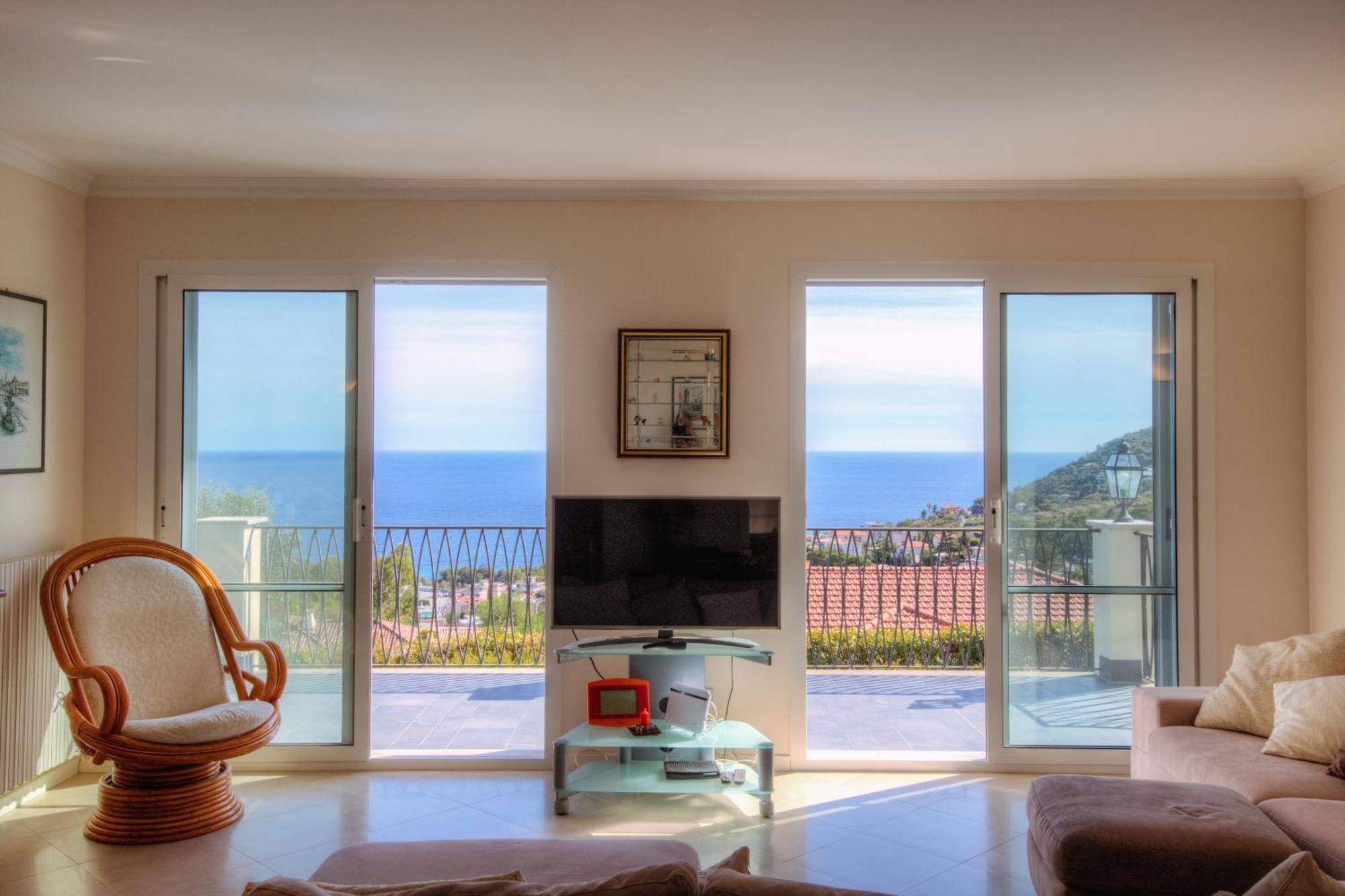 Villa Lucia Riviera Dei Fiori Pool - Happy Rentals Sanremo Luaran gambar