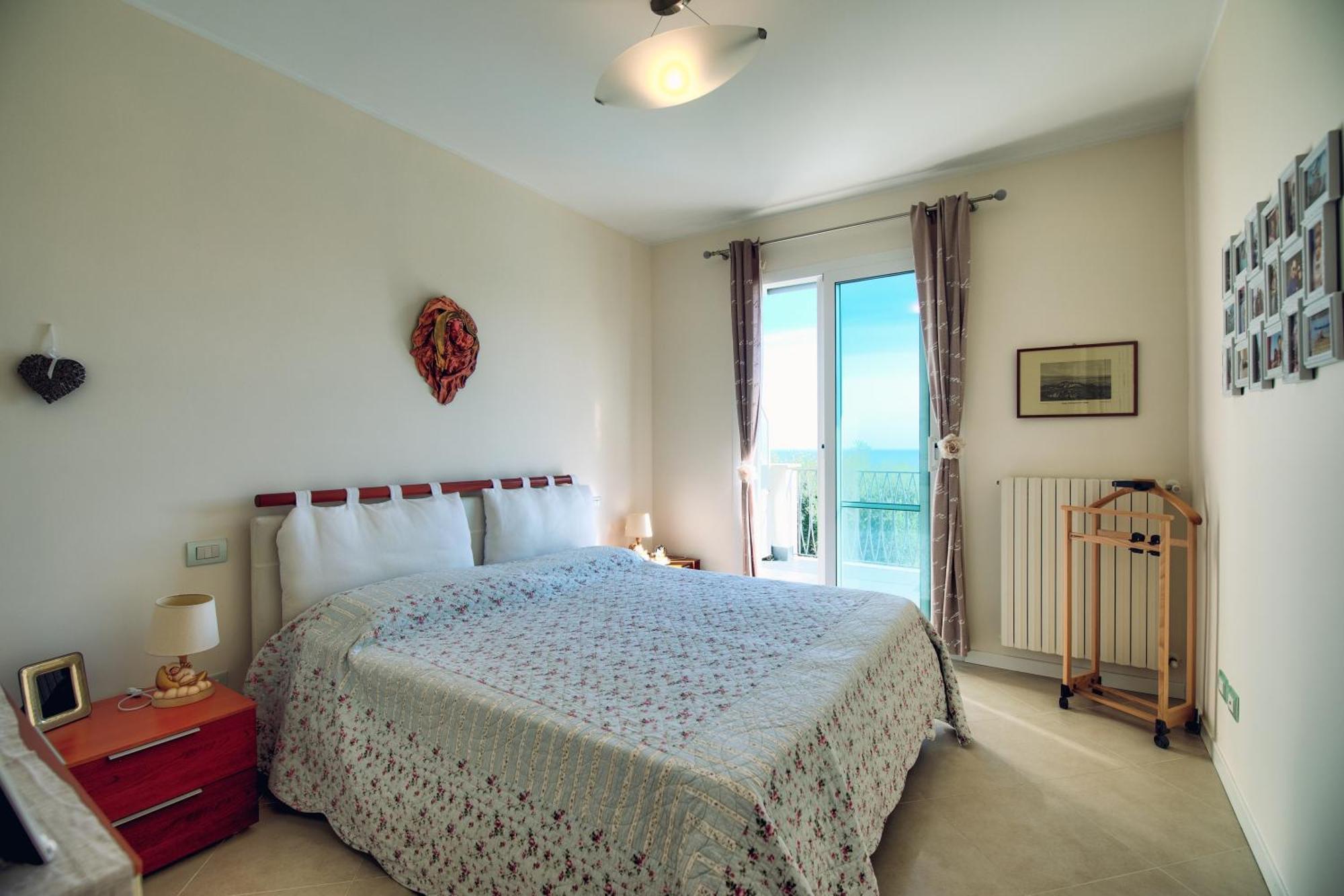 Villa Lucia Riviera Dei Fiori Pool - Happy Rentals Sanremo Luaran gambar